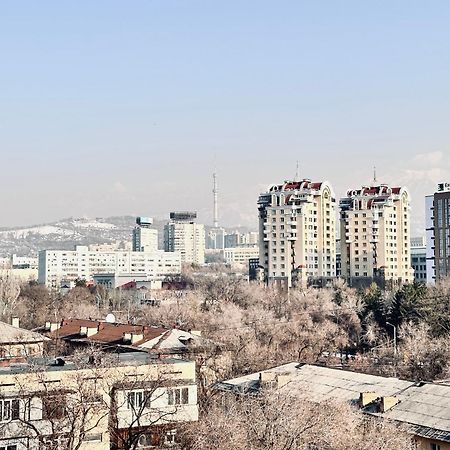 3 Ком Квартира На Абая Сейфуллина الماتي المظهر الخارجي الصورة