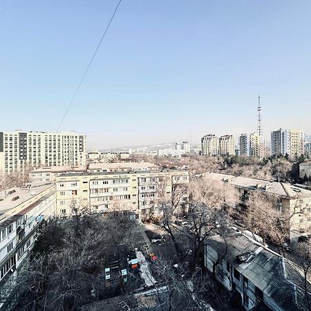 3 Ком Квартира На Абая Сейфуллина الماتي المظهر الخارجي الصورة