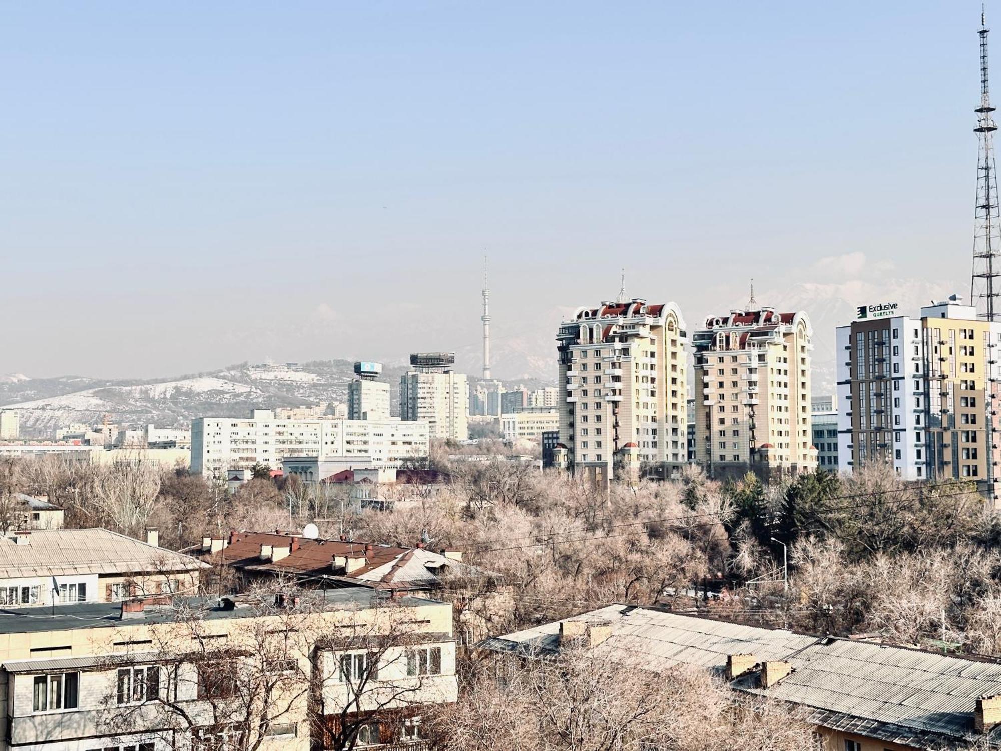 3 Ком Квартира На Абая Сейфуллина الماتي المظهر الخارجي الصورة